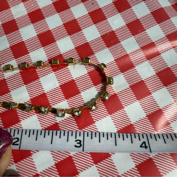 Avon “Tennis Bracelet” Goldtone/crystals size large Polished Finish NIB - Picture 6 of 6